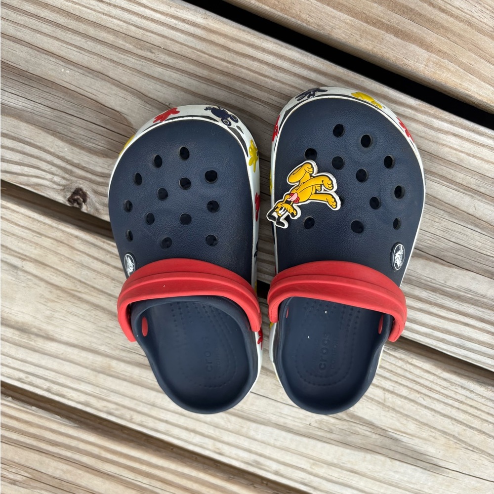 Disney Mickey Mouse Crocs C11 | Pluto Jibbitz